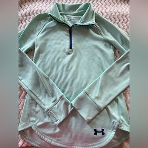 Girls Under Armour Coldgear Pullover size M